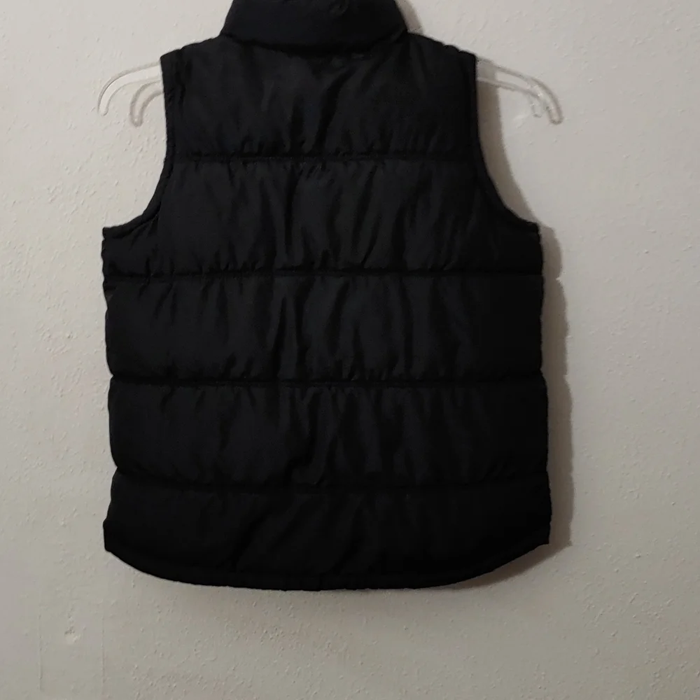 Old Navy Kids Size Small (6-7) Puffer Vest